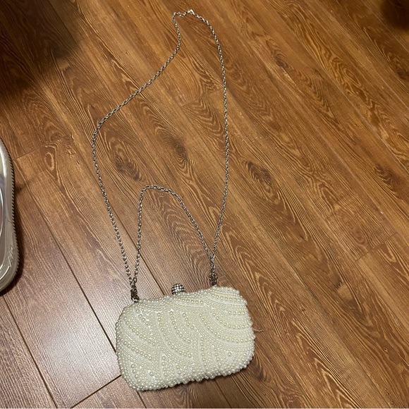 Pearl clutch purse - Picture 5 of 5